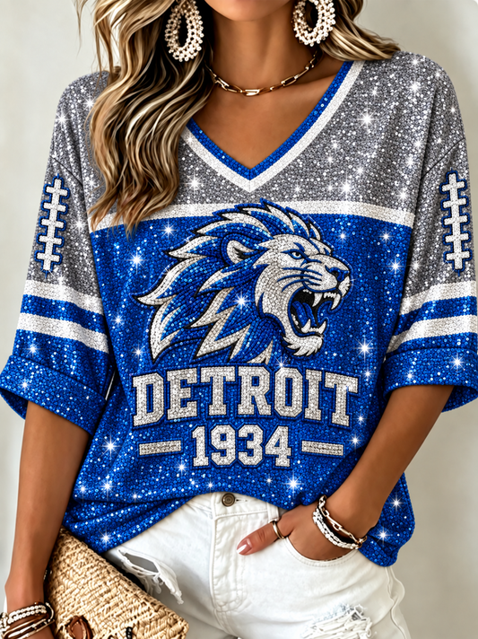 Women's Mid-length Sleeves V-Neck T-Shirt
